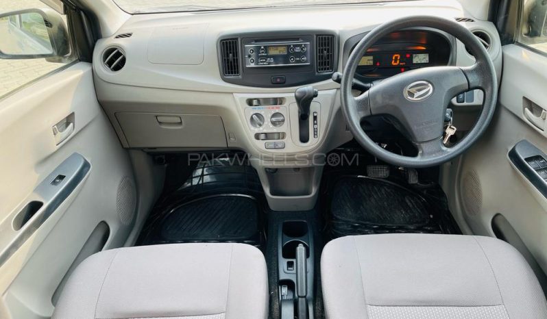 
								Daihatsu Mira X 2018 full									