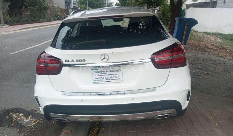 
								Mercedez Benz GlA Class GLA200 2019 full									