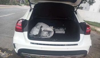 
									Mercedez Benz GlA Class GLA200 2019 full								